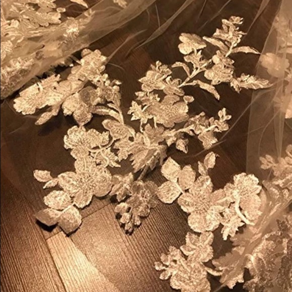 White or ivory long 118”lace wedding  veil main image 4